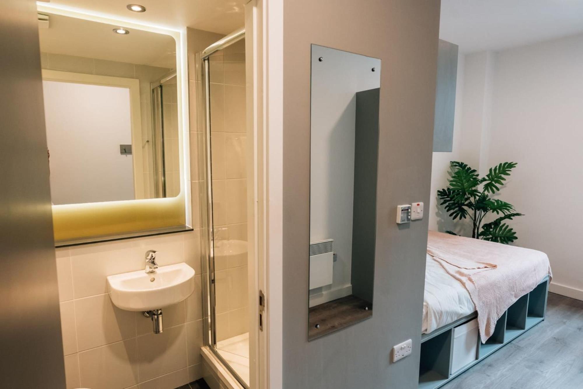 Canvas Point Campus Dublin Docklands Экстерьер фото